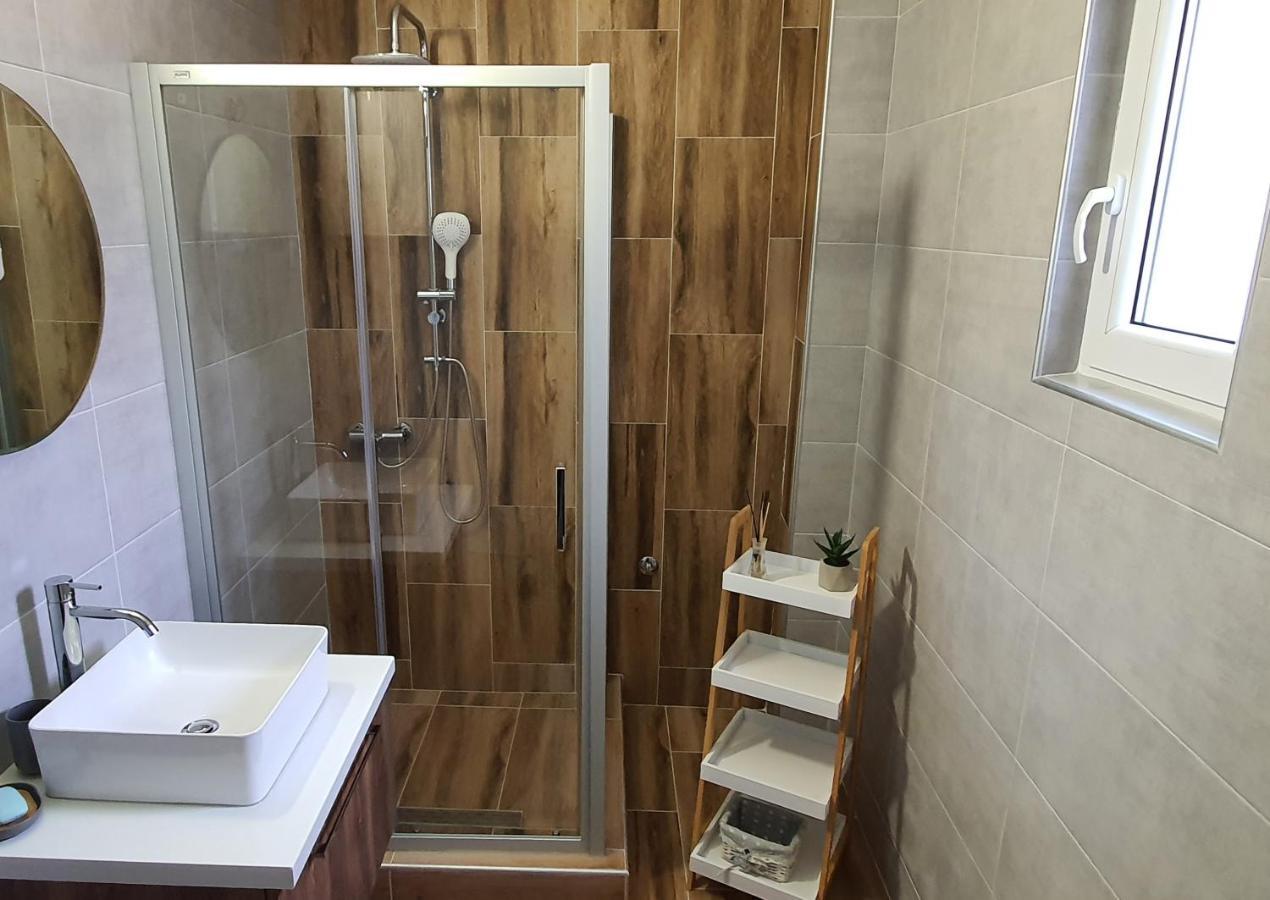 Iva Apartment Nova Varos